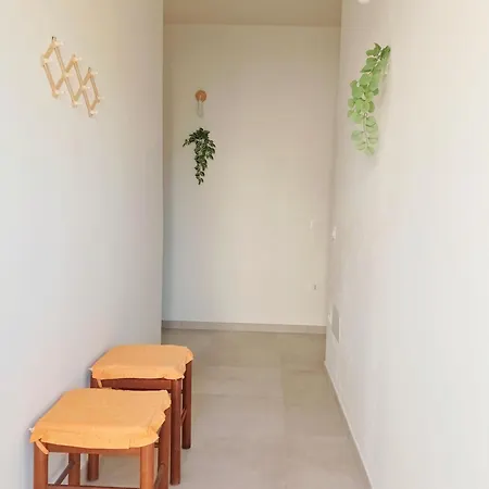 Apartment Stunning Big 100m From The La Caletta